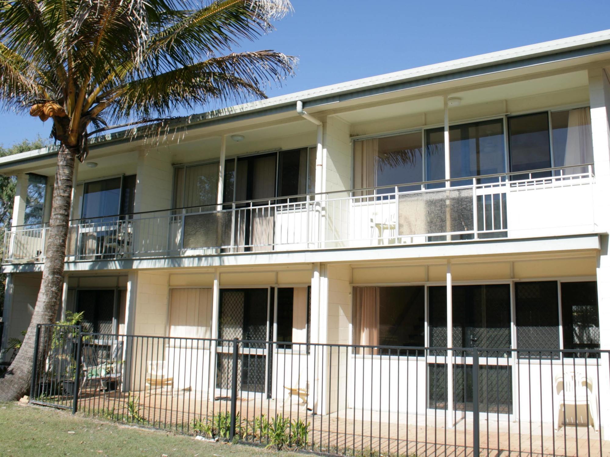 Pippies Beachhouse Backpackers Rainbow Beach Exterior foto